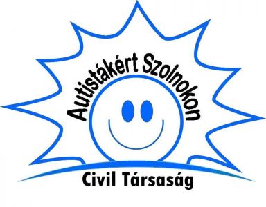A képen az Autistákért Szolnokon civil Társaság mosolygó nap logója látható.
